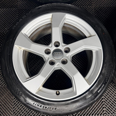 17'' Audi A3 Silver Sport 5 Spoke Wheels Alloys Tyres 8V0601025GC Genuine