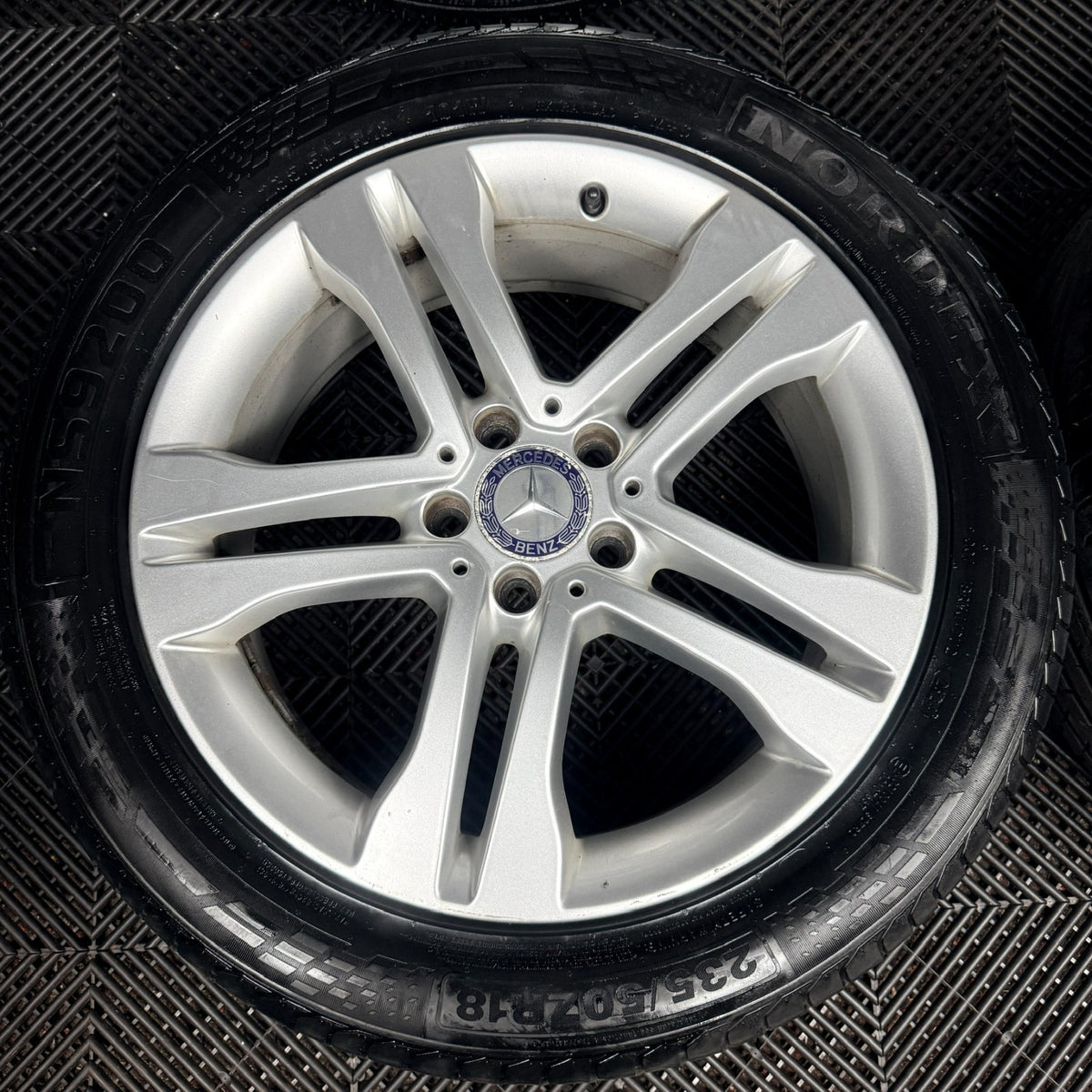 18'' Mercedes GLA Silver 5 Double Spoke Wheels Tyres Alloys A1564011300 Genuine