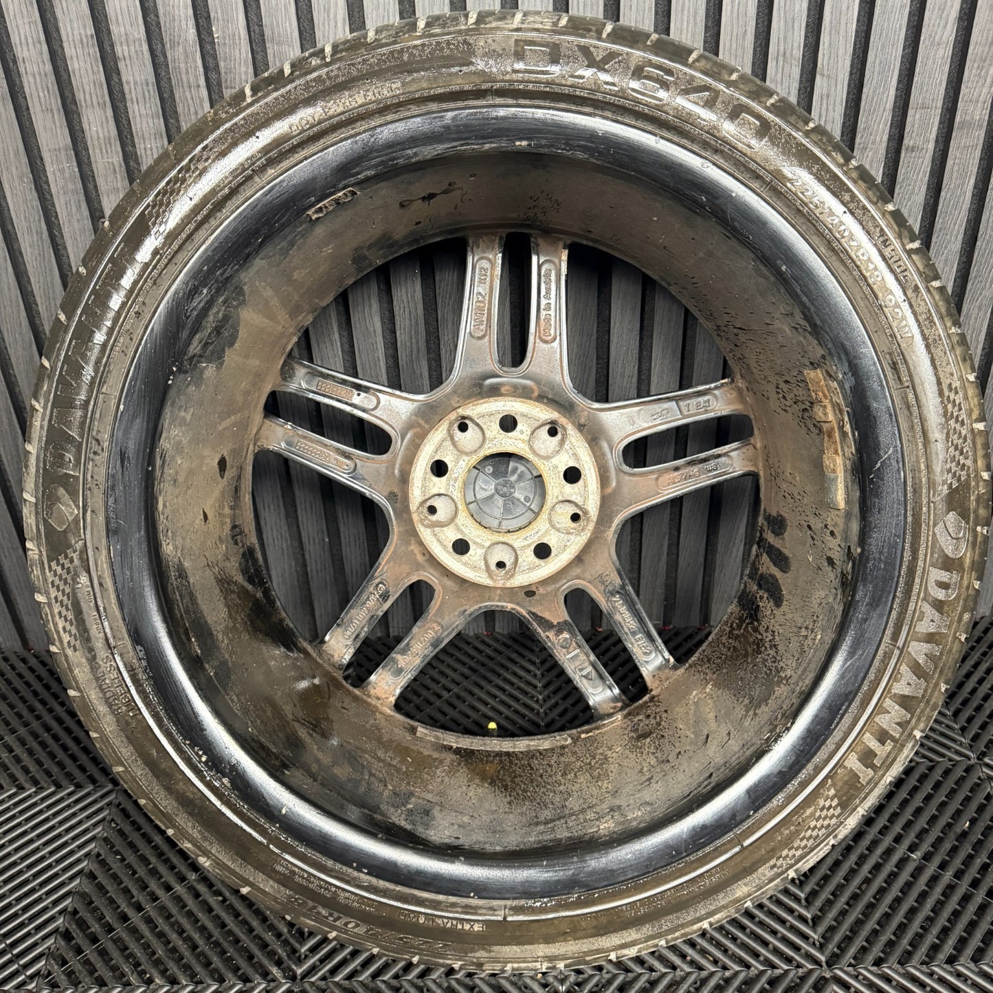 1X 18'' GENUINE AMG MERCEDES A B CLASS CLA BLACK DC ALLOY WHEEL TYRE A1764010700