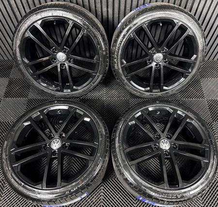 18" VW Golf Nogaro Black GTD GTI GT Mk7 Alloy Wheel Tyres 5G0601025AQ Genuine