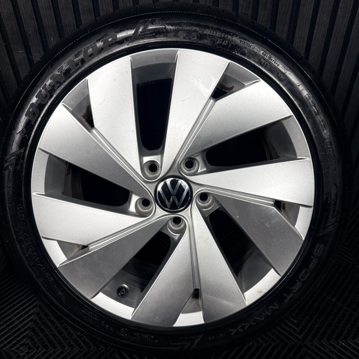 17'' VW Golf Belmont MK8 MK7 MK6 Alloy Wheels Tyres Alloys 5H0601025C Genuine