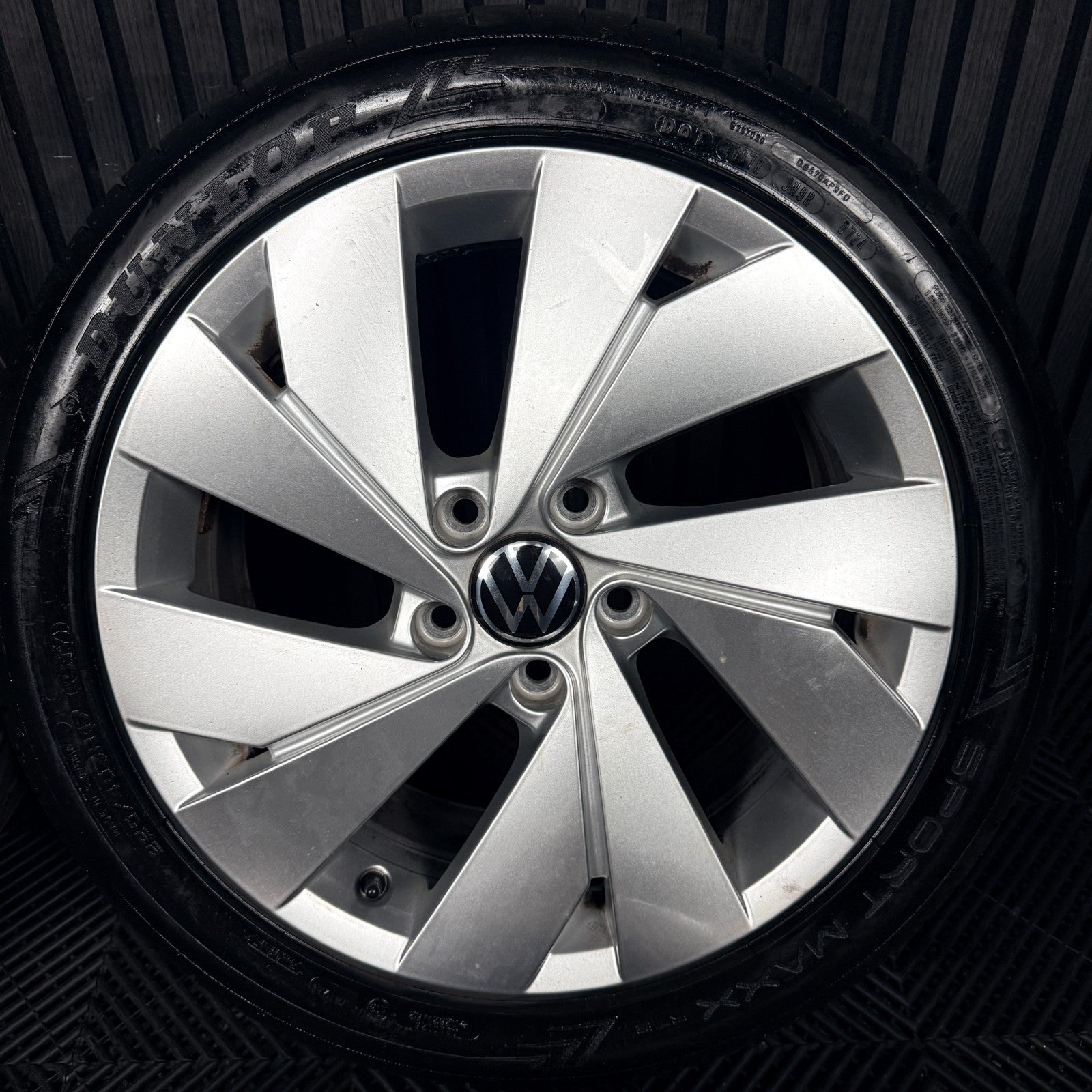 17'' VW Golf Belmont MK8 MK7 MK6 Alloy Wheels Tyres Alloys 5H0601025C Genuine