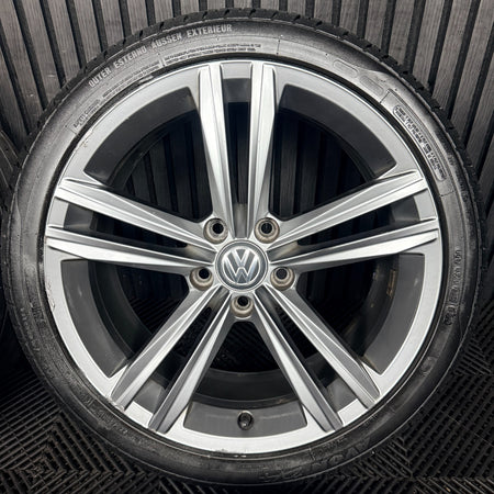 18" VW Golf Sebring GTD GTI GT Mk7 Alloy Wheel Tyres 5G0601025DC Genuine