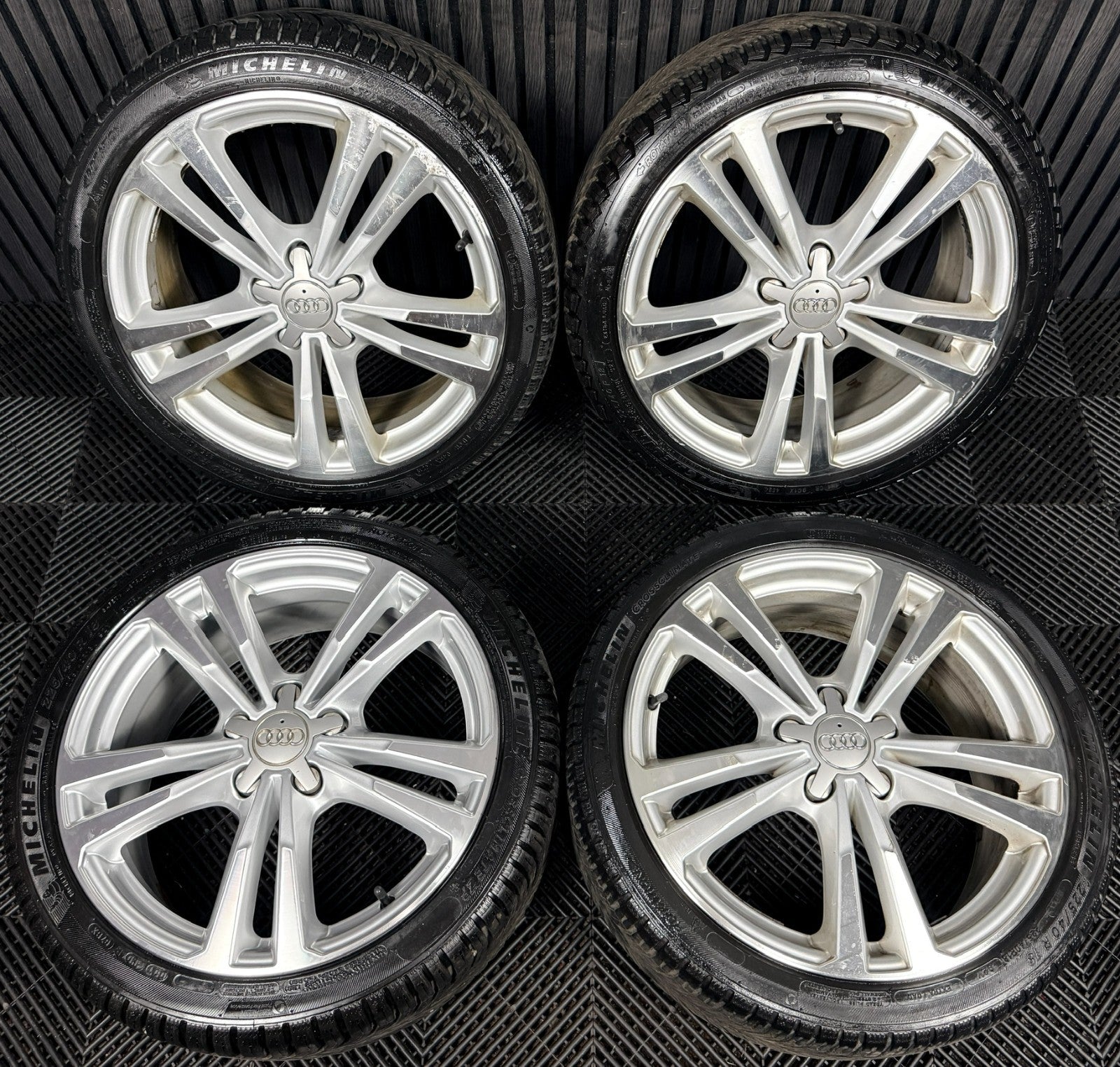 18'' Audi A3 S Line Silver Hatchback Wheels Alloys Tyres 8V0601025CA Genuine