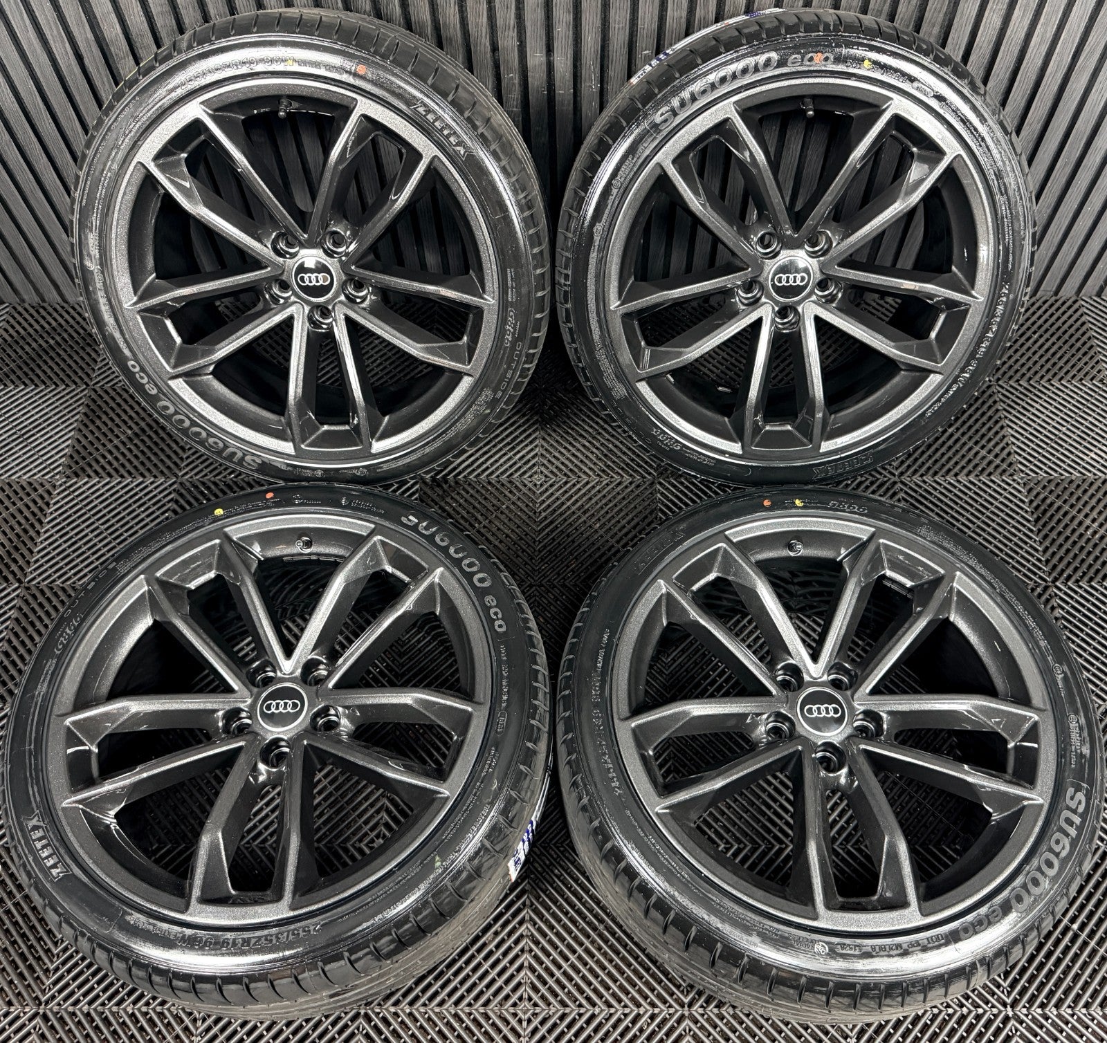 19'' Audi A5 S Line S5 Grey Alloy Wheels Alloys Tyres 8W0601025DF Genuine