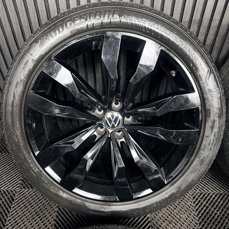 21'' VW Touareg Suzuka Black R Line Alloy Wheels Tyres Q7 760601025D Genuine