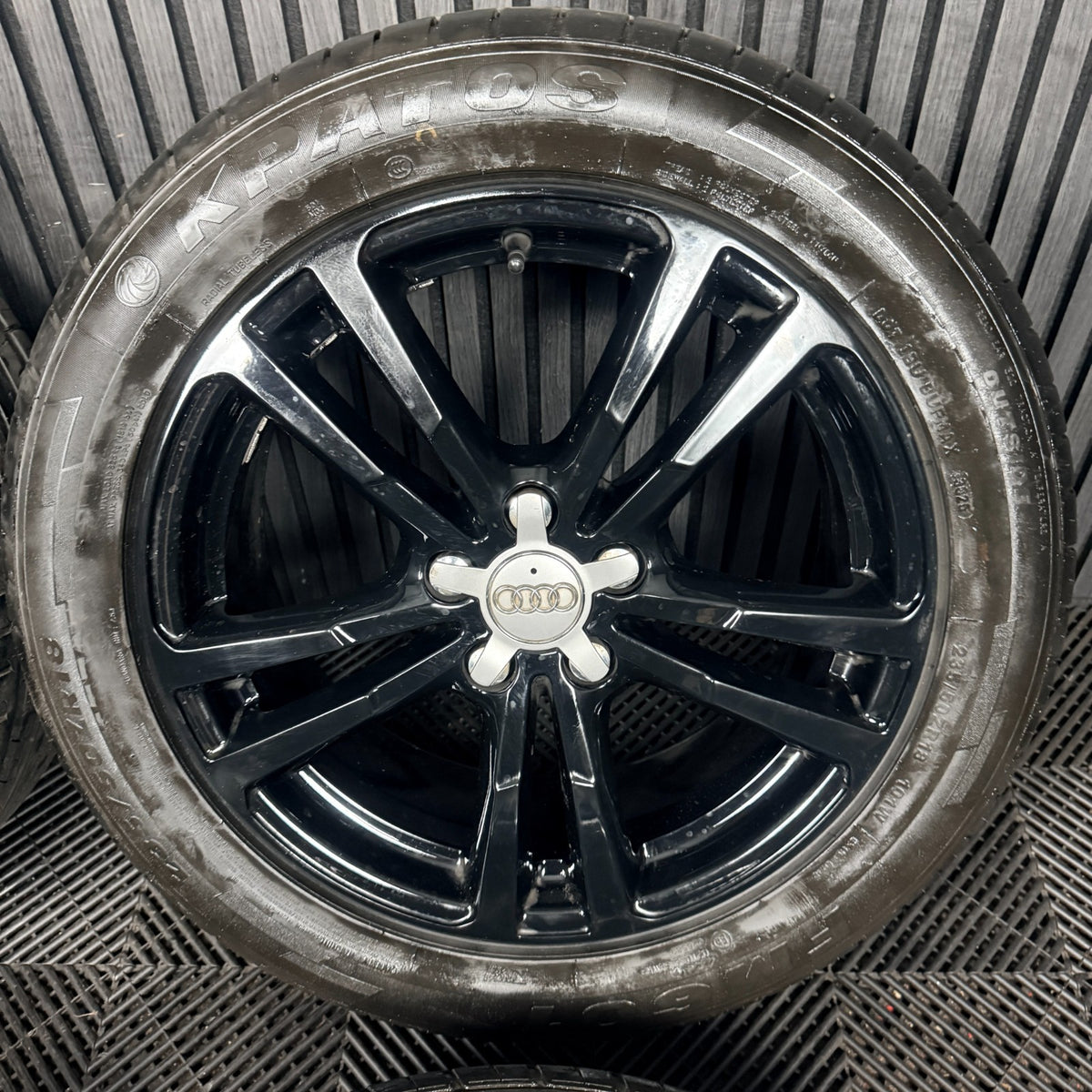 18'' Audi Q3 S Line 5 Double Spoke Black Alloy Wheels Tyres Alloys Genuine