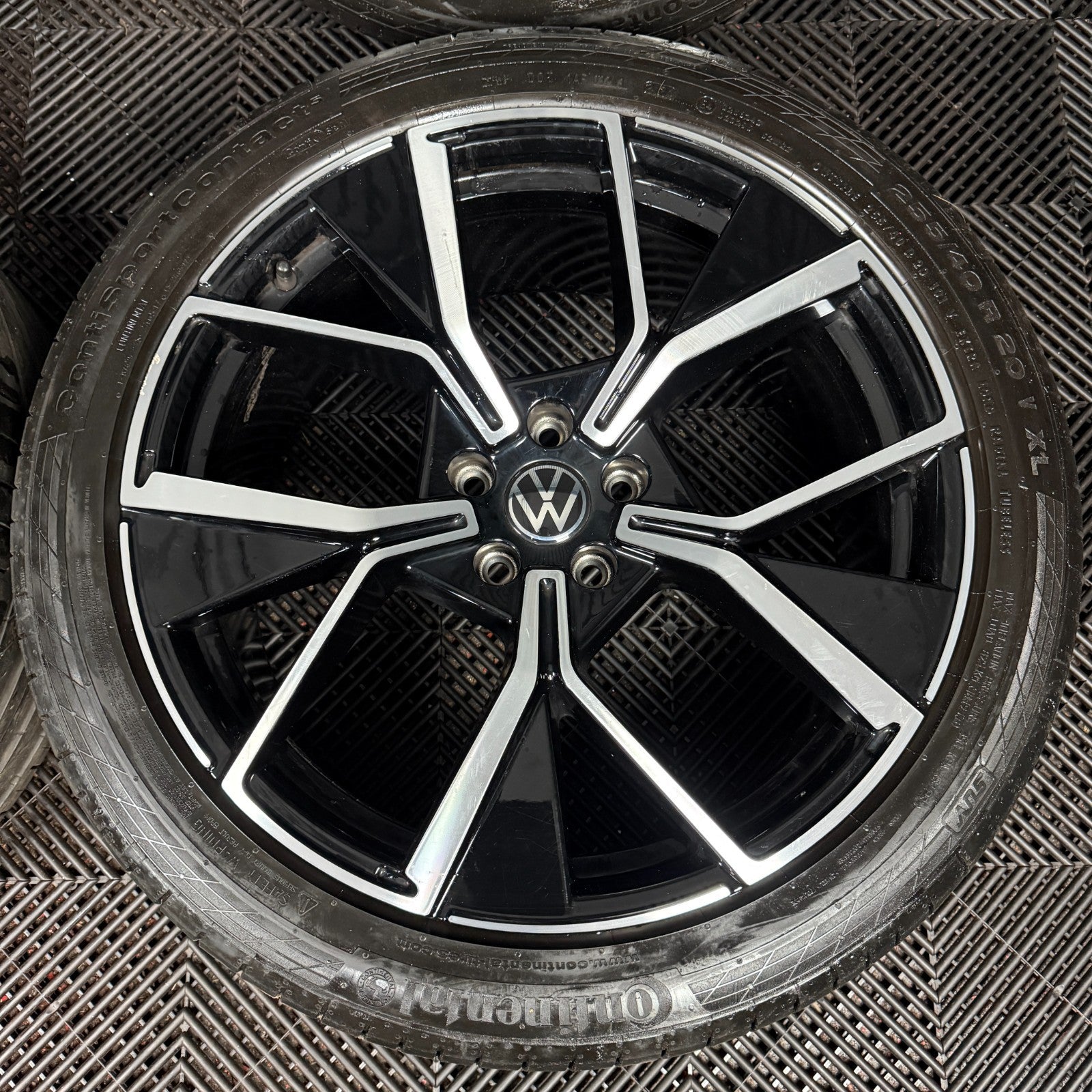 20" GENUINE VW TIGUAN R LINE LEEDS BLACK DC ALLOY WHEELS TYRES ALLOYS 571601025F