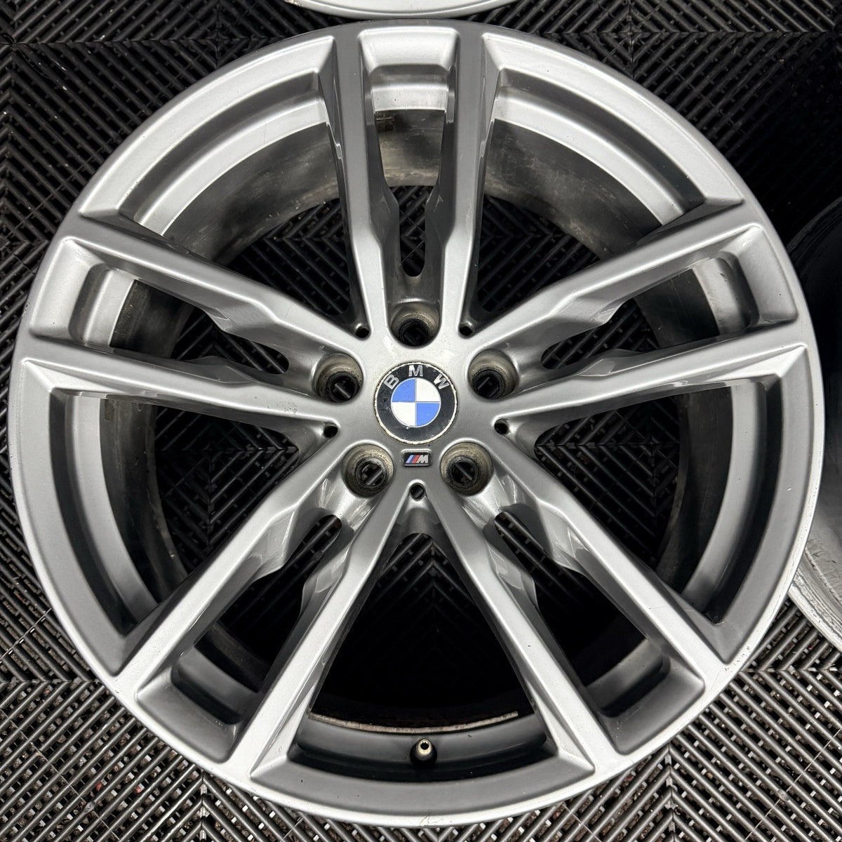 19'' BMW X3 X4 G01 G02 698 M Sport Alloy Wheels Alloys 8746987 Genuine