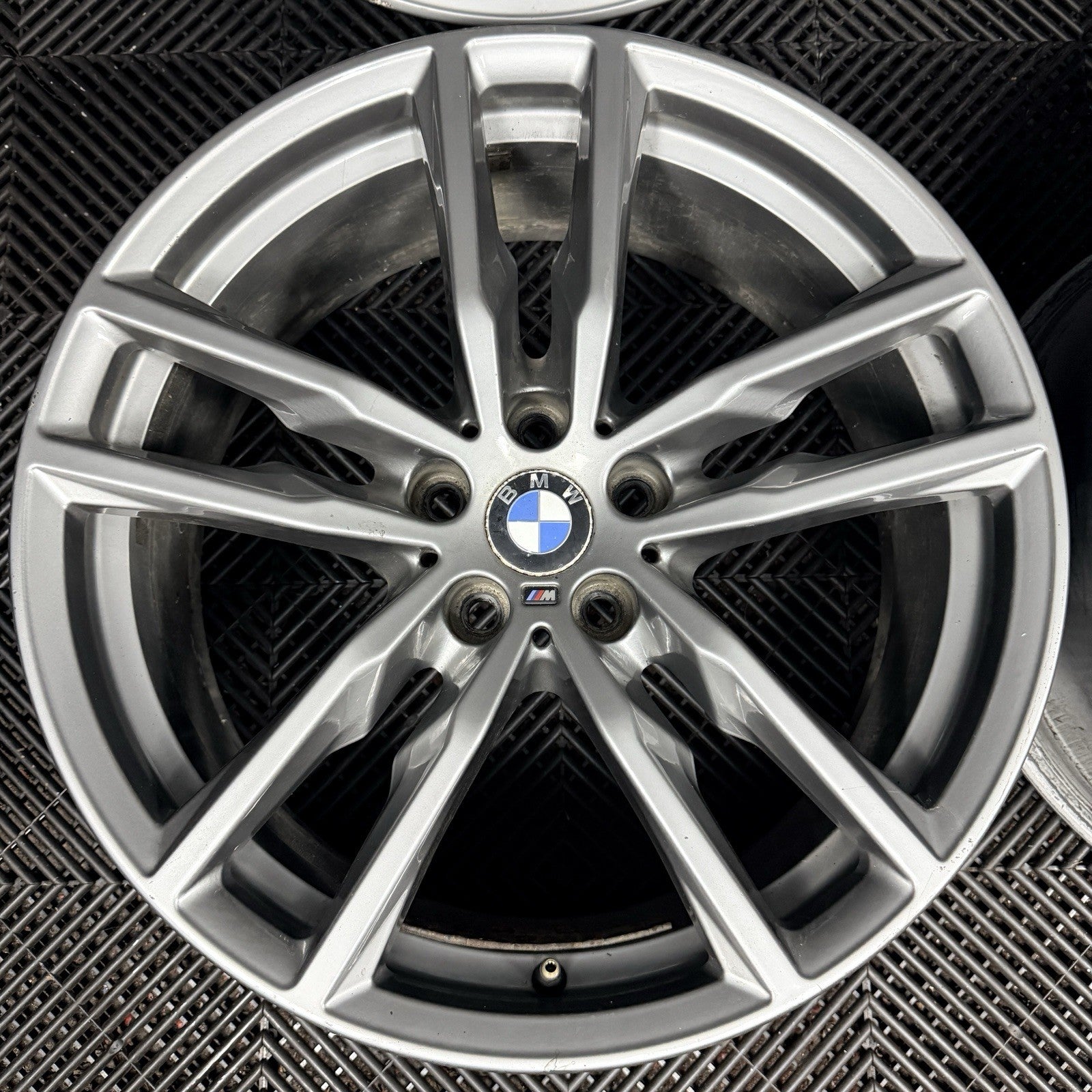 19'' BMW X3 X4 G01 G02 698 M Sport Alloy Wheels Alloys 8746987 Genuine