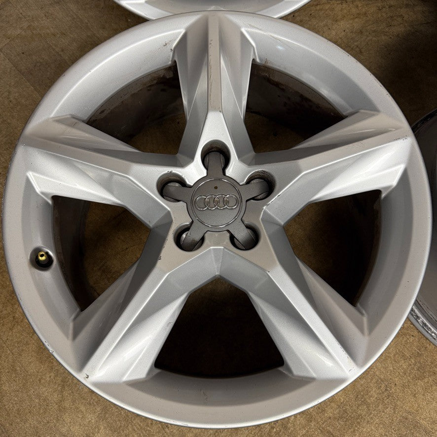 18'' GENUINE AUDI A4 A6 A3 Q5 Q3 5 SPOKE WHEELS ALLOYS 8R0601025CG