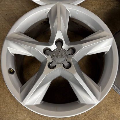 18'' GENUINE AUDI A4 A6 A3 Q5 Q3 5 SPOKE WHEELS ALLOYS 8R0601025CG
