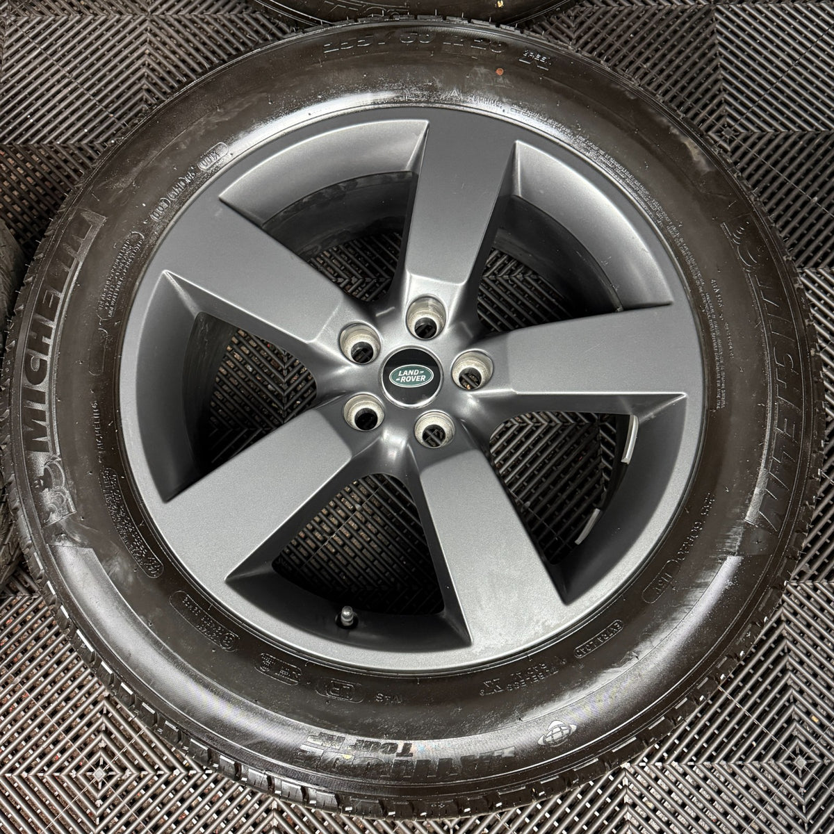 20'' GENUINE LAND ROVER DEFENDER 5 SPOKE GREY 5098 ALLOY WHEELS TYRES ALLOYS