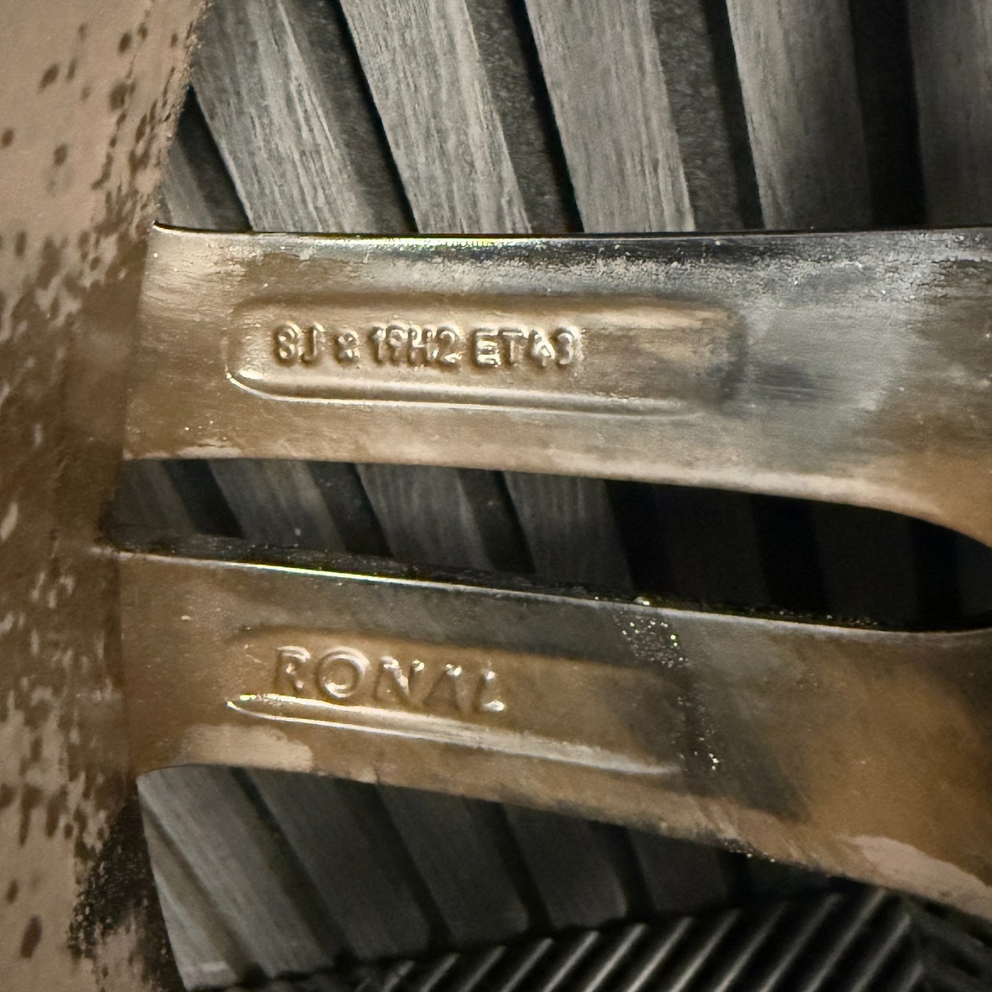 1X 19" GENUINE AMG MERCEDES E CLASS BLACK ALLOY WHEEL W213 A2134012000 FRONT