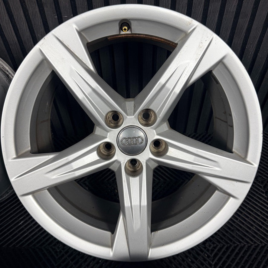 18'' Audi Q5 5 Spoke Alloy Wheels 5X112 A4 A3 Caddy 80A601025BE Genuine