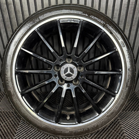 1X 18'' GENUINE AMG MERCEDES A CLASS CLA W176 BLACK ALLOY WHEEL TYRE A1764010200
