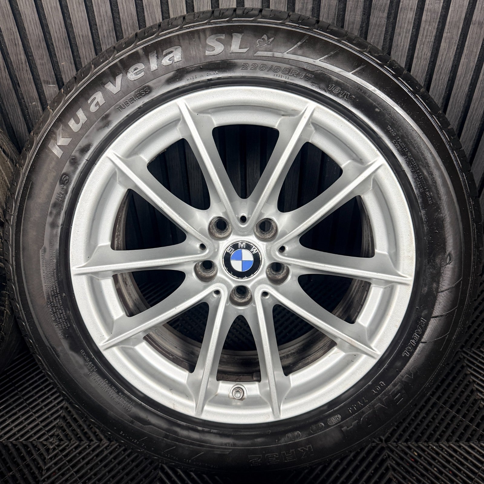 17" Bmw 5 Series 618 Silver Multispoke G30 G31 Alloy Wheel Tyres 6868217 Genuine