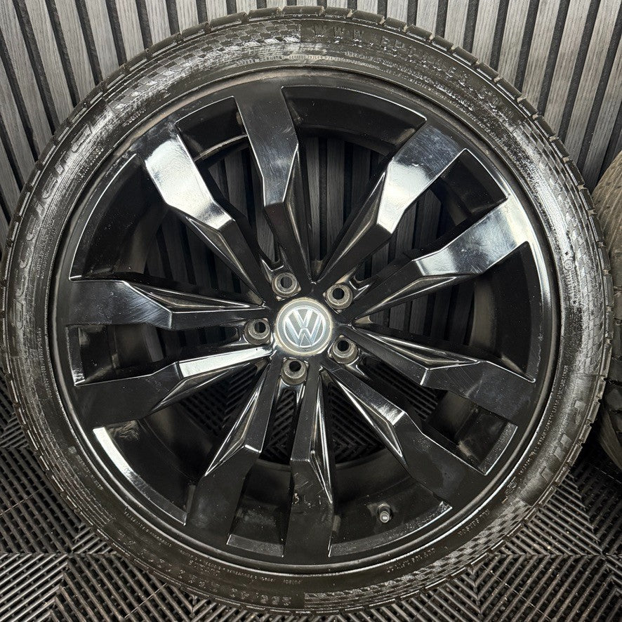 20'' GENUINE VW TIGUAN R LINE SUZUKA BLACK ALLOY WHEELS TYRES ALLOYS 5NA601025G