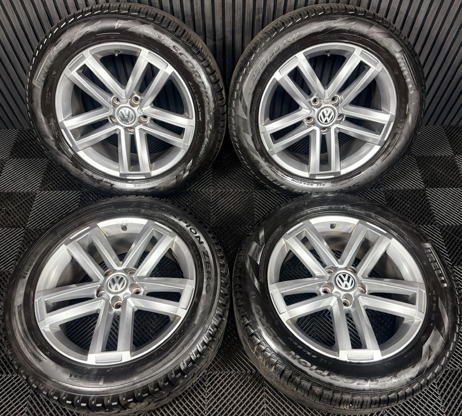 19" VW Amarok Cantera Grey Alloy Wheels Tyres Alloys 2H0601025AD Genuine