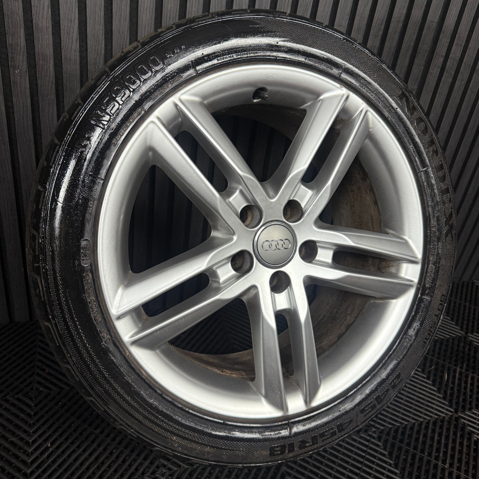 1X 18'' GENUINE AUDI A6 C7 S LINE SILVER ALLOYS WHEELS TYRES 4G0601025BL