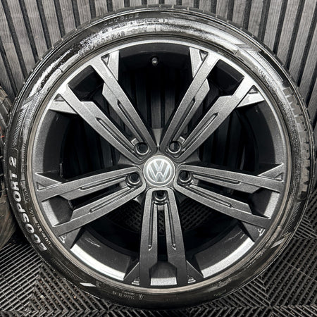 18" VW Golf Seville Grey GTD GT Mk7 Alloy Wheel Tyres 5G0601025CM Genuine