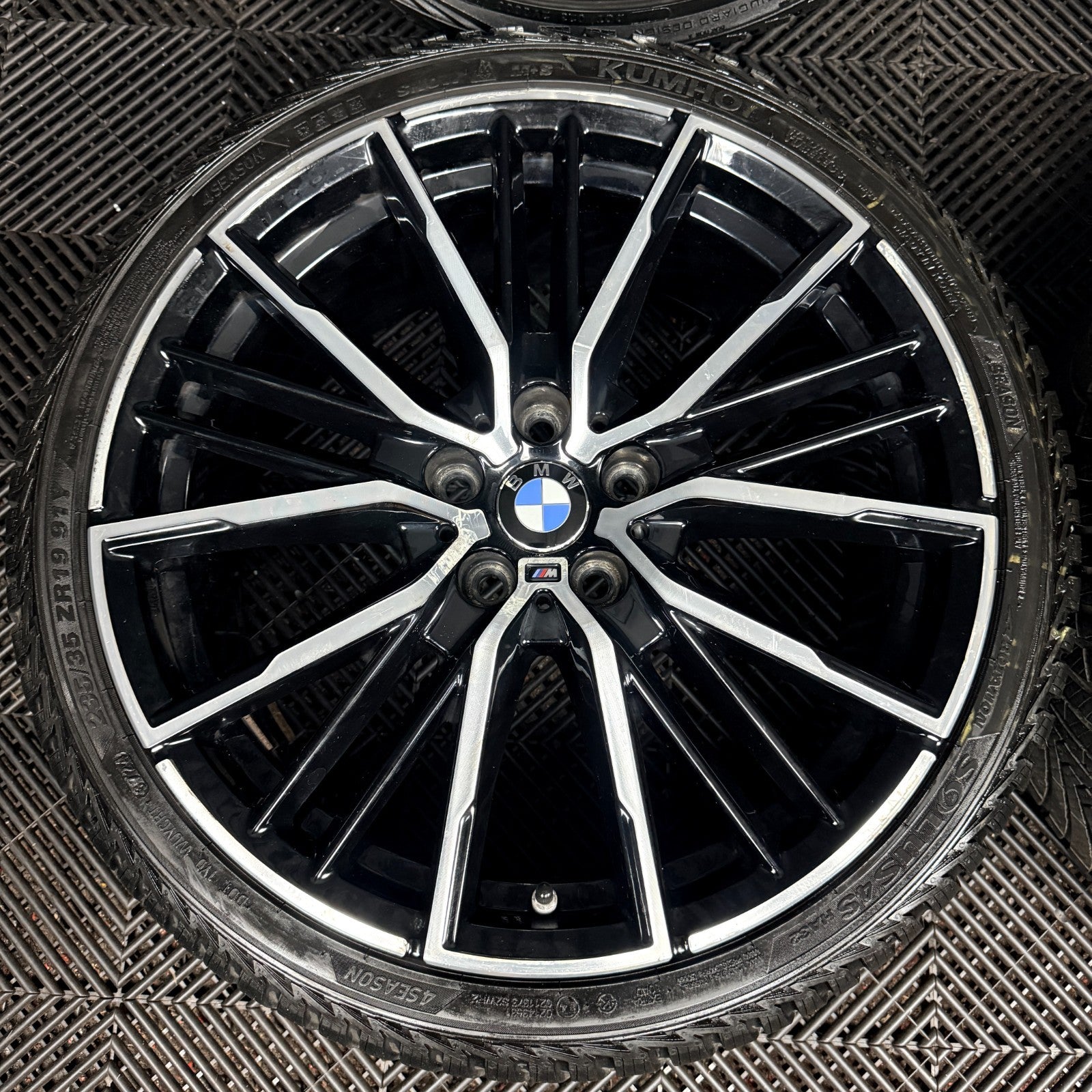 19'' BMW 1 Series 552 M Sport 2 F40 F44 Alloy Wheels Tyres 8092356 Genuine