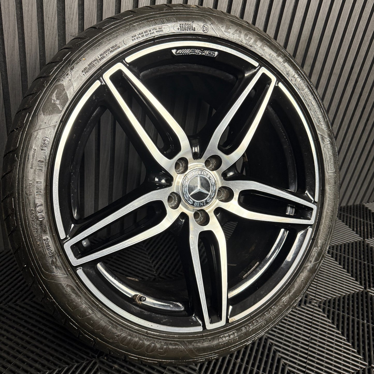 1X 19" GENUINE AMG MERCEDES E CLASS BLACK ALLOY WHEEL BACK W213 A2134012100 REAR