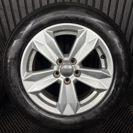 15'' GENUINE AUDI A1 5 SPOKE ALLOY WHEELS ALLOYS TYRES 82A601025