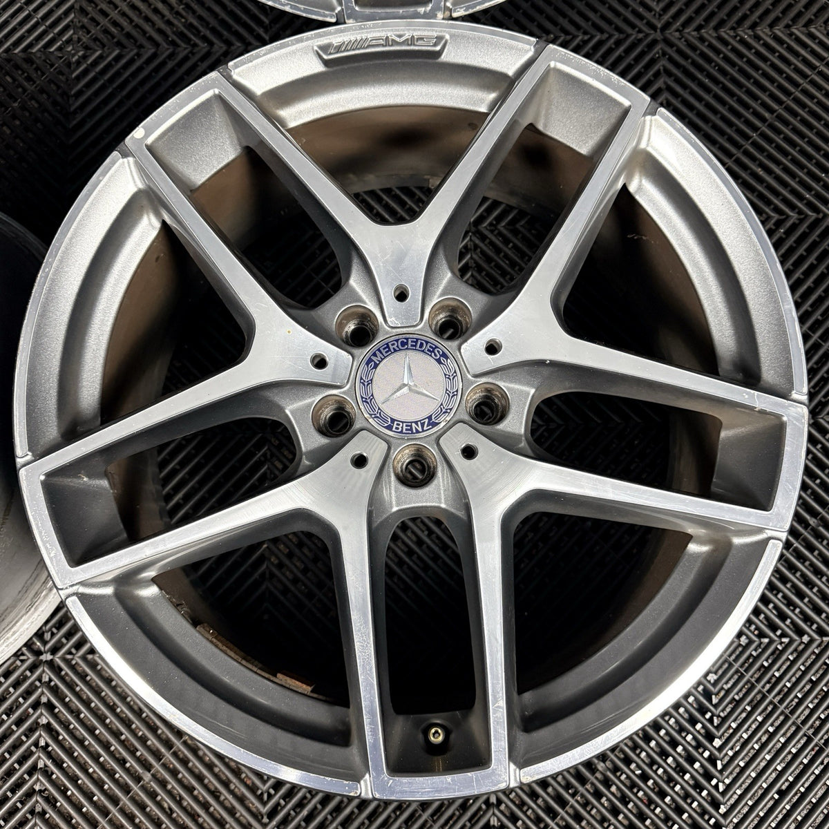 19'' Mercedes AMG GLC Grey DC Sport Alloy Wheels 5X112 Genuine A2534011800