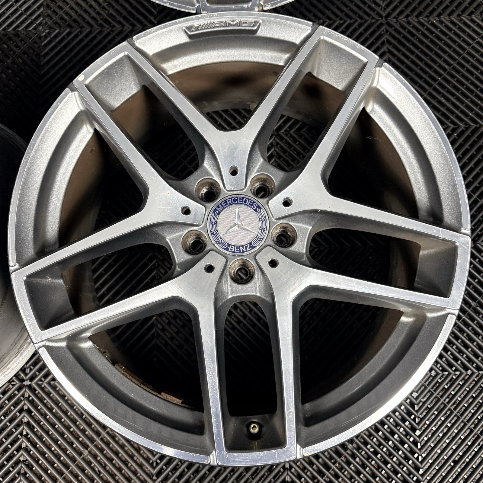 19'' Mercedes AMG GLC Grey DC Sport Alloy Wheels 5X112 Genuine A2534011800