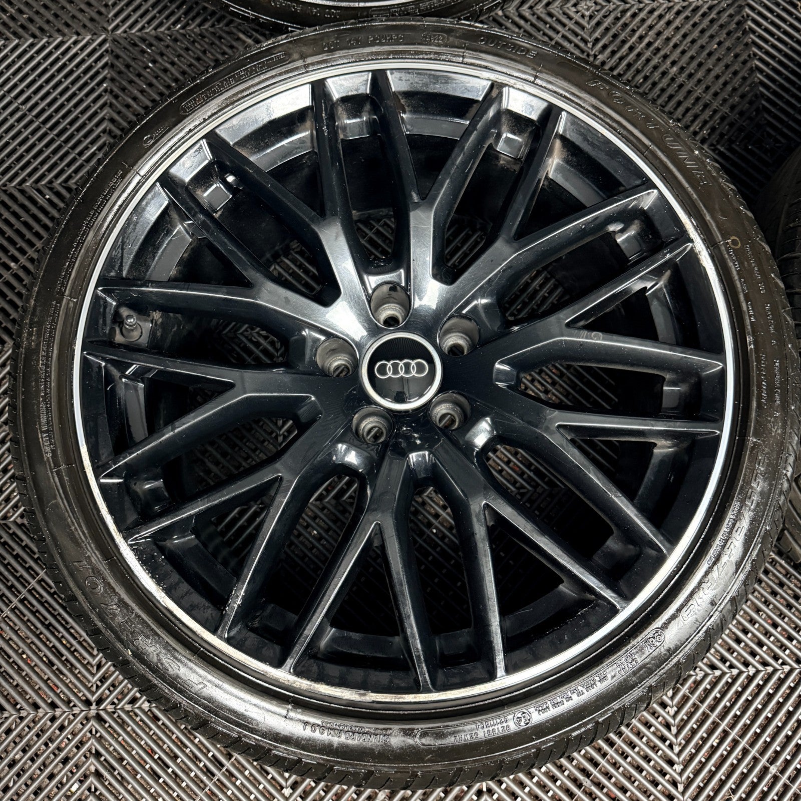 19'' Audi A5 S Line S5 Black Editions Wheel Alloys Tyres 8T0601025DL Genuine