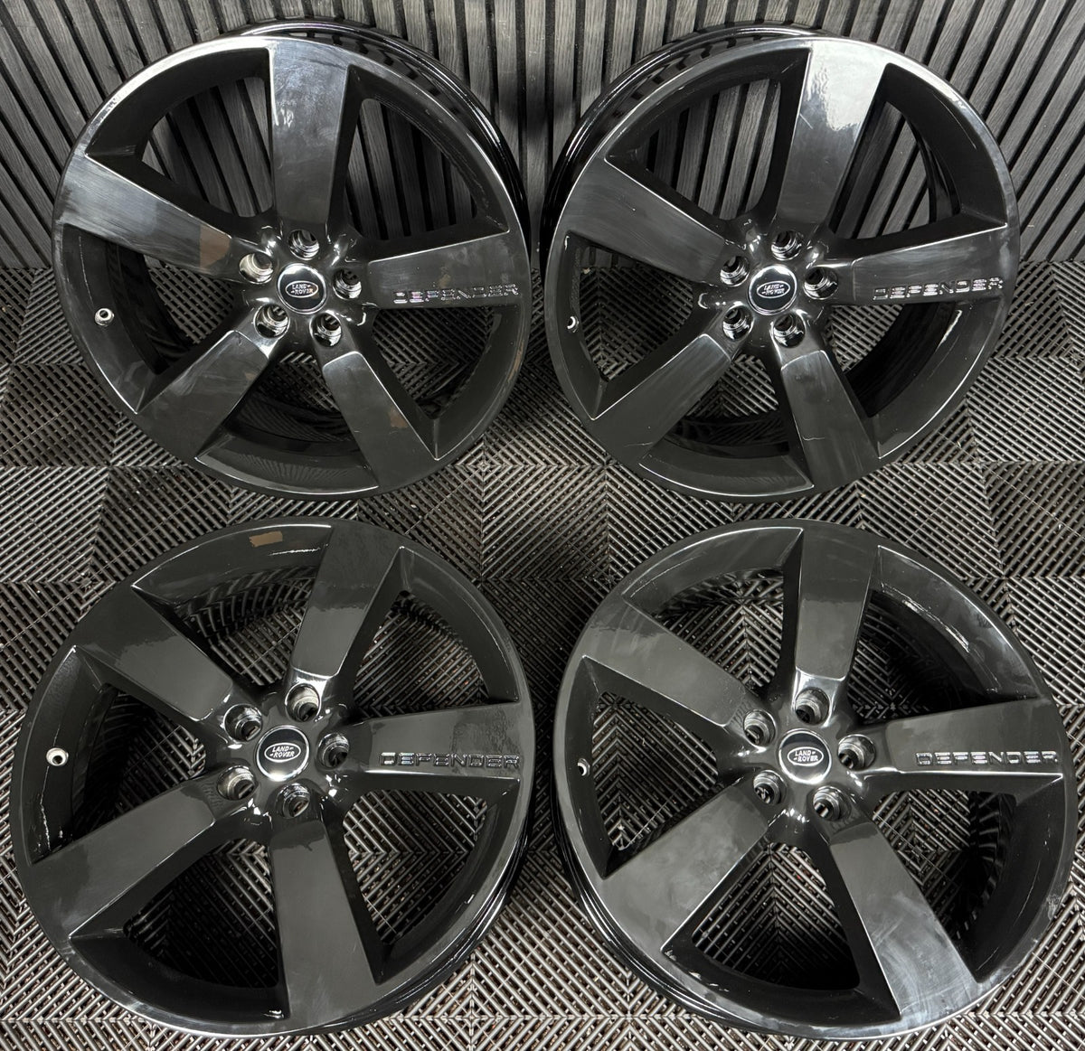 22'' Land Rover Defender 5 Spoke Black 5098 Alloy Wheels Alloys Genuine