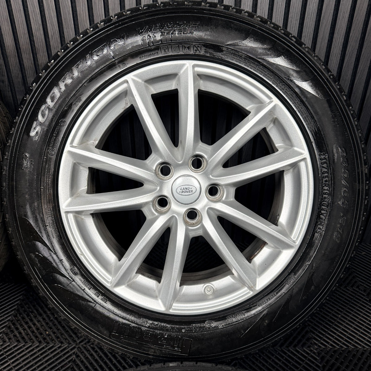 19" Range Rover Sport Land Discovery 5 Vogue Wheels Tyres Alloys L494 Genuine