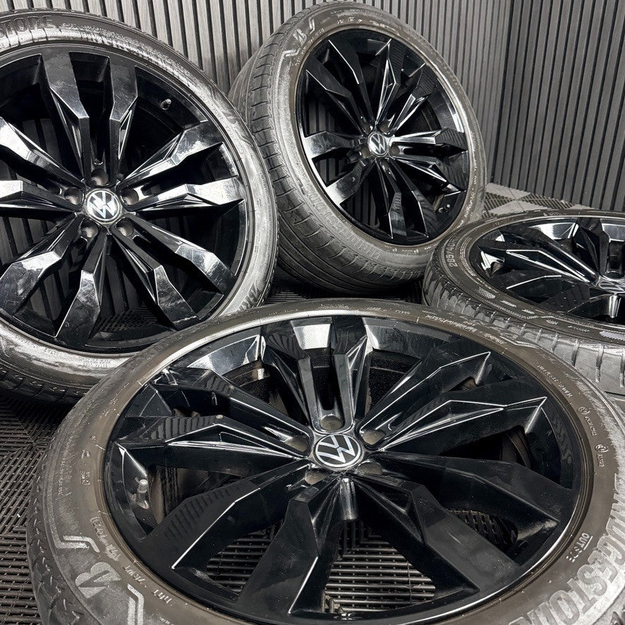 21'' VW Touareg Suzuka Black R Line Alloy Wheels Tyres Q7 760601025D Genuine