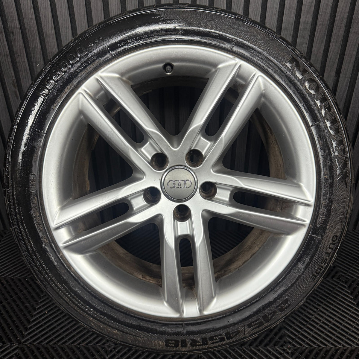 1X 18'' GENUINE AUDI A6 C7 S LINE SILVER ALLOYS WHEELS TYRES 4G0601025BL