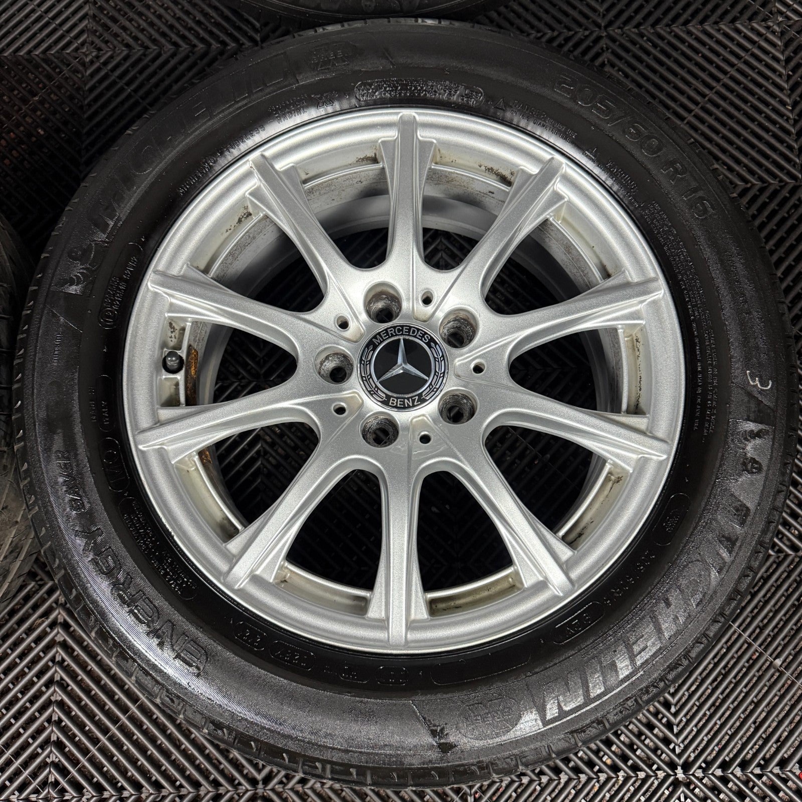 16'' GENUINE MERCEDES C CLASS W205 SILVER ALLOY WHEELS TYRES ALLOYS A2054012400