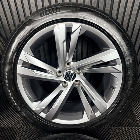 19'' VW Tiguan R Line Valencia Grey Alloy Wheels Tyre Alloys 5NA601025AG Genuine