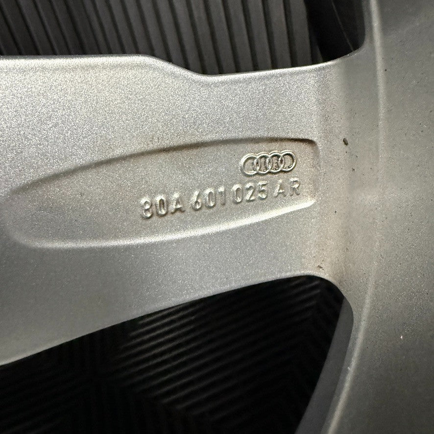 21'' GENUINE AUDI Q5 S LINE SQ5 5 SPOKE ALLOY WHEELS TYRES SPORT 80A601025AR