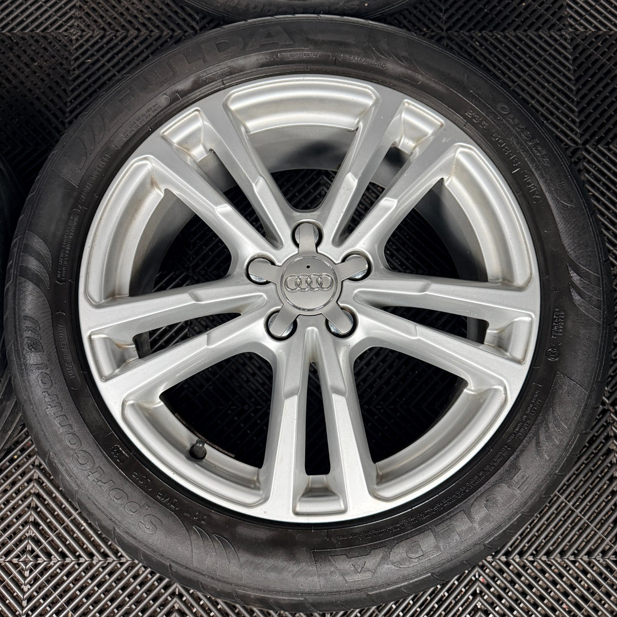 18'' Audi Q3 S Line 5 Double Spoke Facelift Alloy Wheels Tyres Alloys Genuine