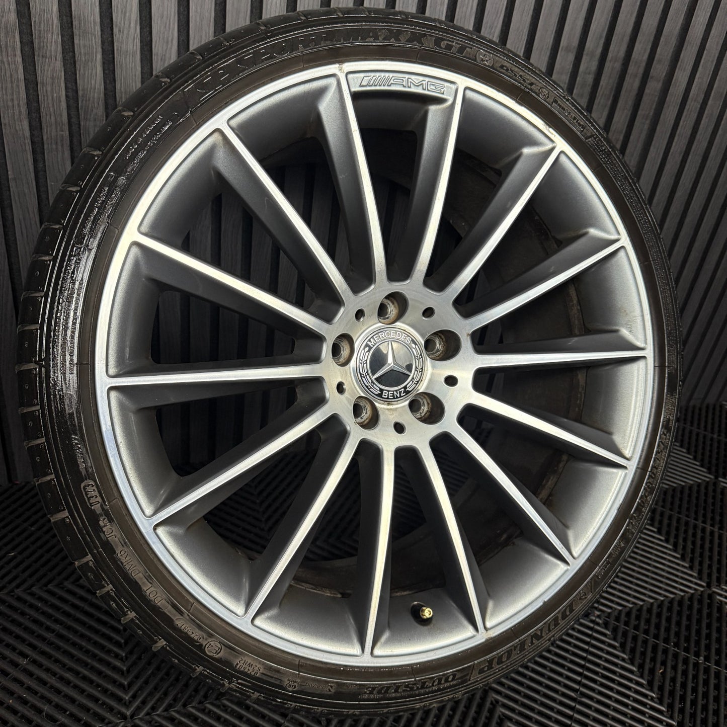 1X 20" GENUINE AMG MERCEDES CLS CLASS GREY DC ALLOY WHEEL W257 REAR A2574012000