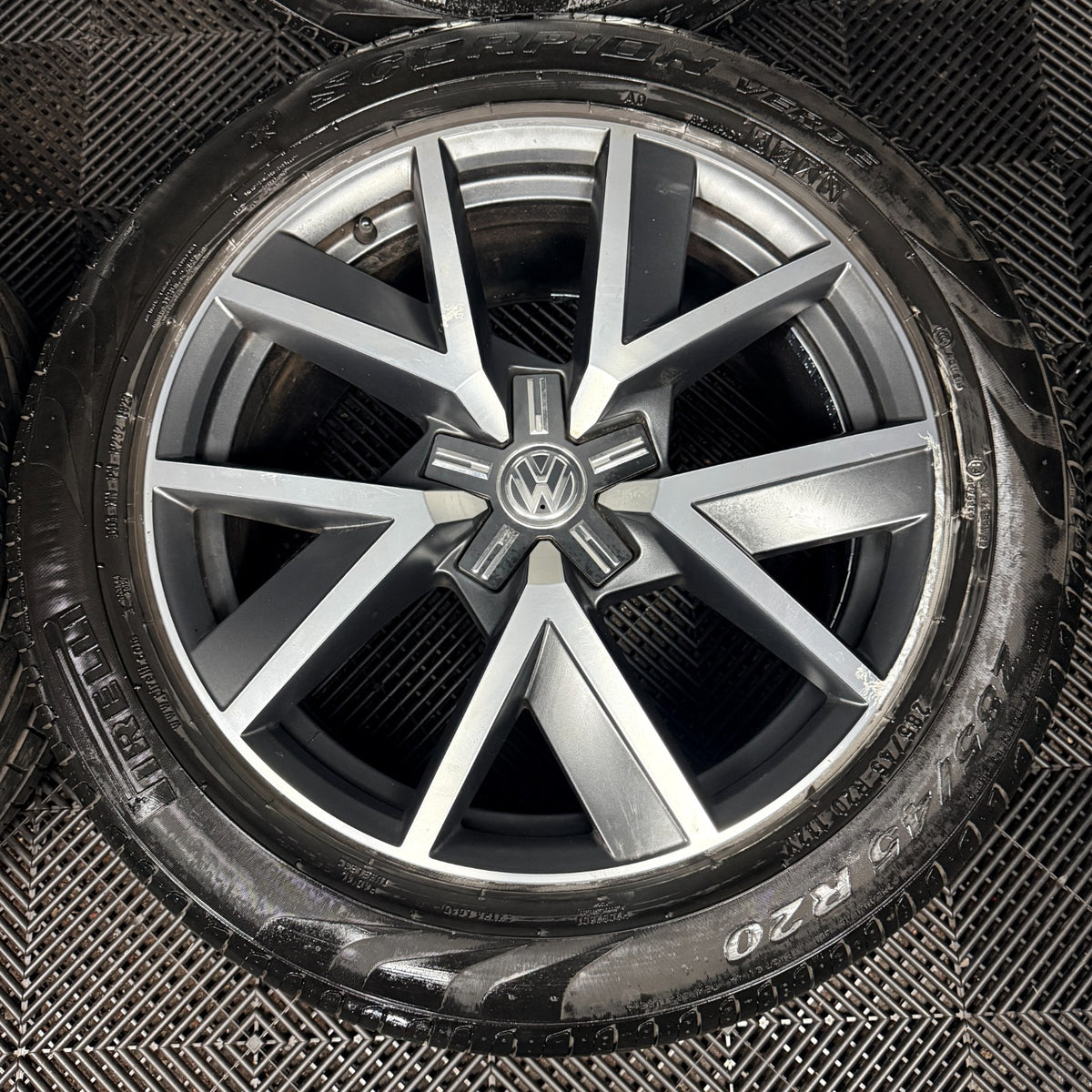 20'' VW Touareg Braga Alloy Wheels Alloys Tyres Q7 5X112 760601025R Genuine