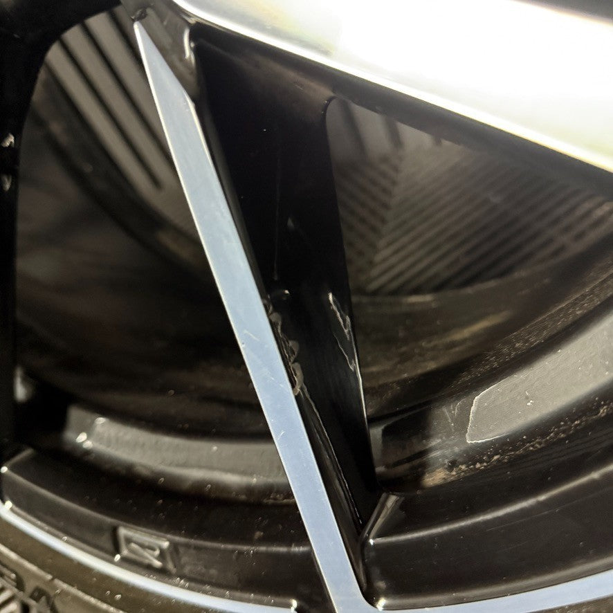 1X 21'' GENUINE VW TIGUAN ESTORIL R BLACK DC ALLOY TYRE WHEEL 5NA601025AK