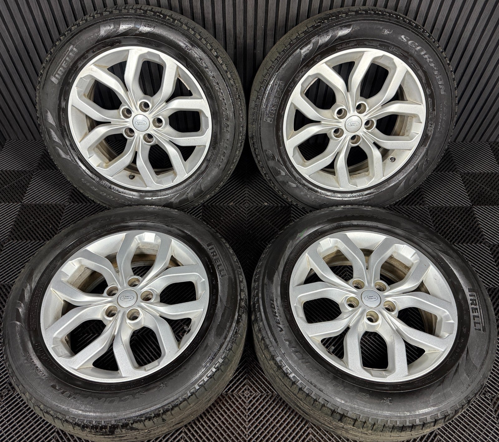 19" GENUINE LAND ROVER DISCOVERY 5 RANGE WHEELS TYRES ALLOYS HY32-1007-DA