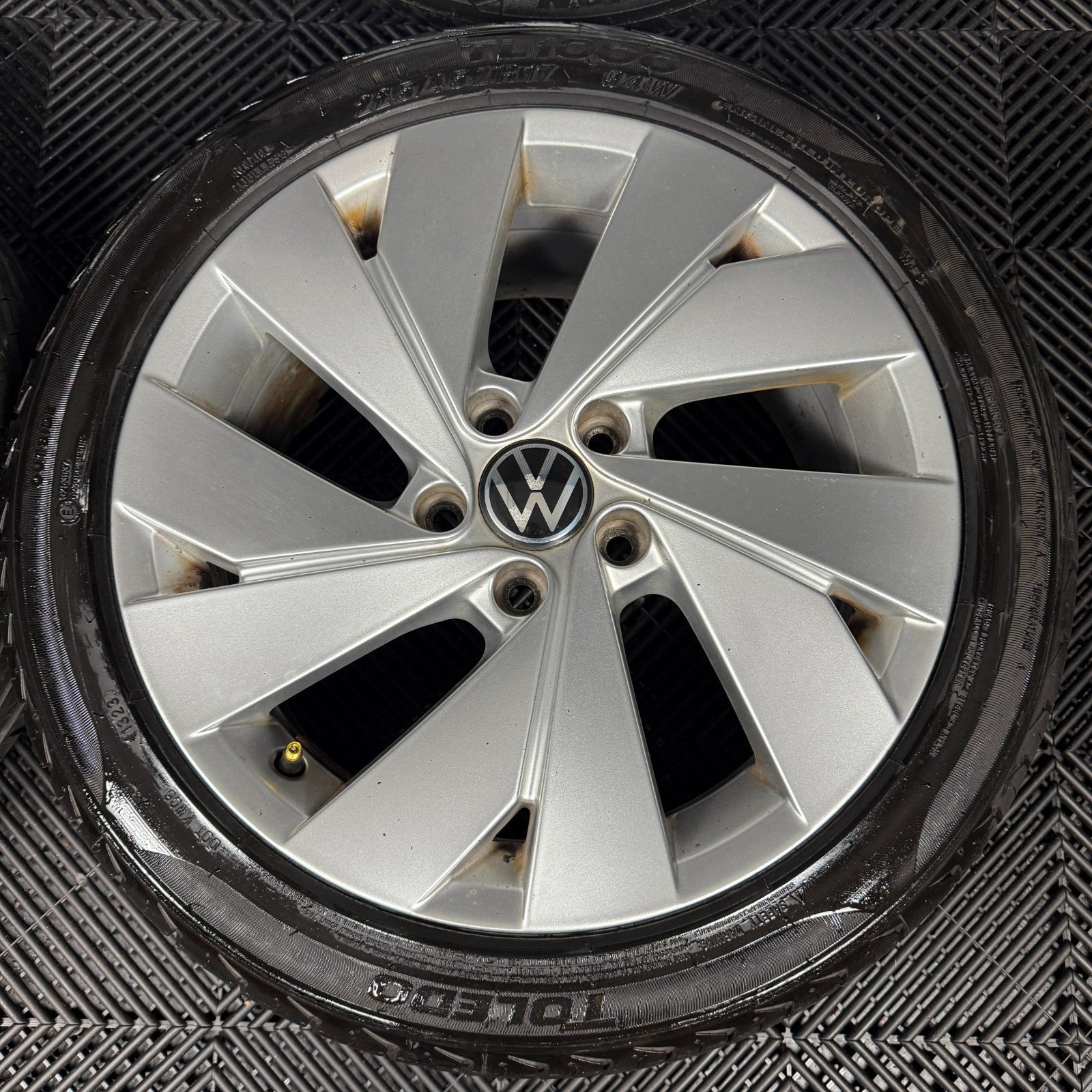 17'' GENUINE VW GOLF BELMONT MK8 MK7 MK6 ALLOY WHEELS TYRES ALLOYS 5H0601025C
