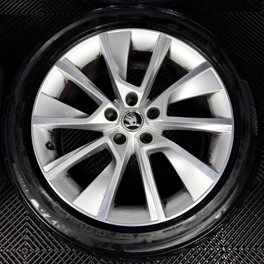 18'' Skoda Karoq Alloy Wheels Tyres Silver DC MK2 57A601025L 5X112 Genuine