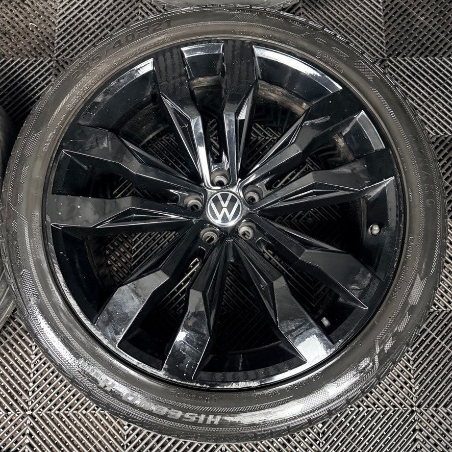 21'' VW Touareg Suzuka Black R Line Alloy Wheels Tyres Q7 760601025D Genuine