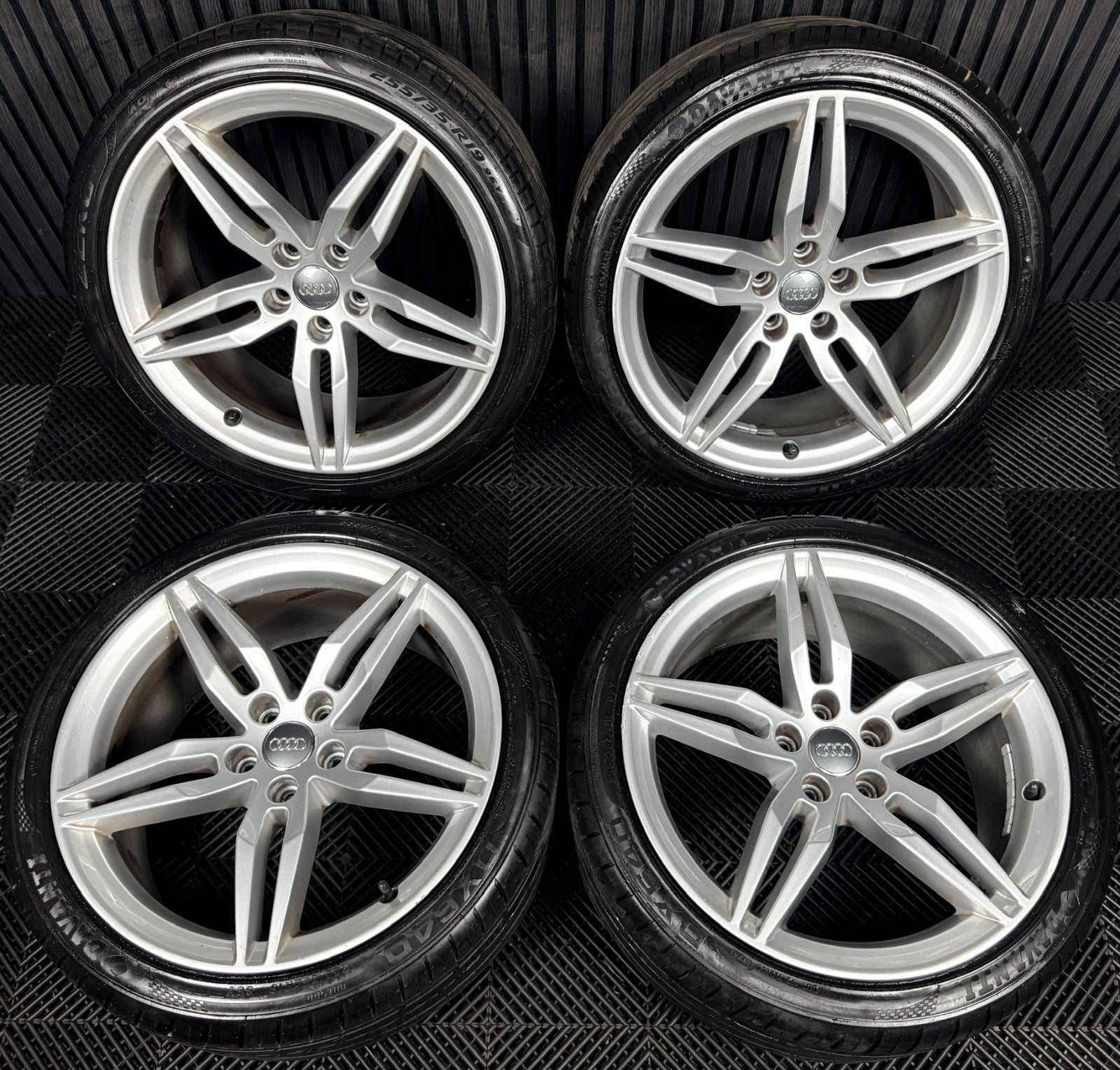 19'' Audi A5 S Line Star Alloy Wheels Alloys Tyres 8W0601025AM Genuine