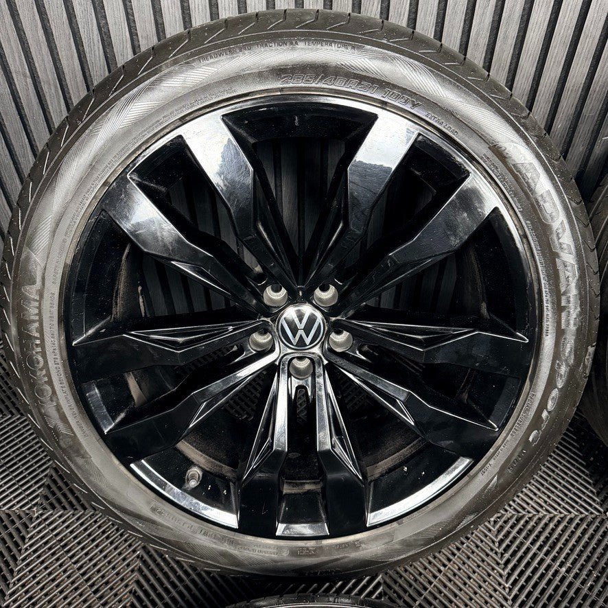 21'' VW Touareg Suzuka Black R Line Alloy Wheels Tyres Q7 760601025D Genuine