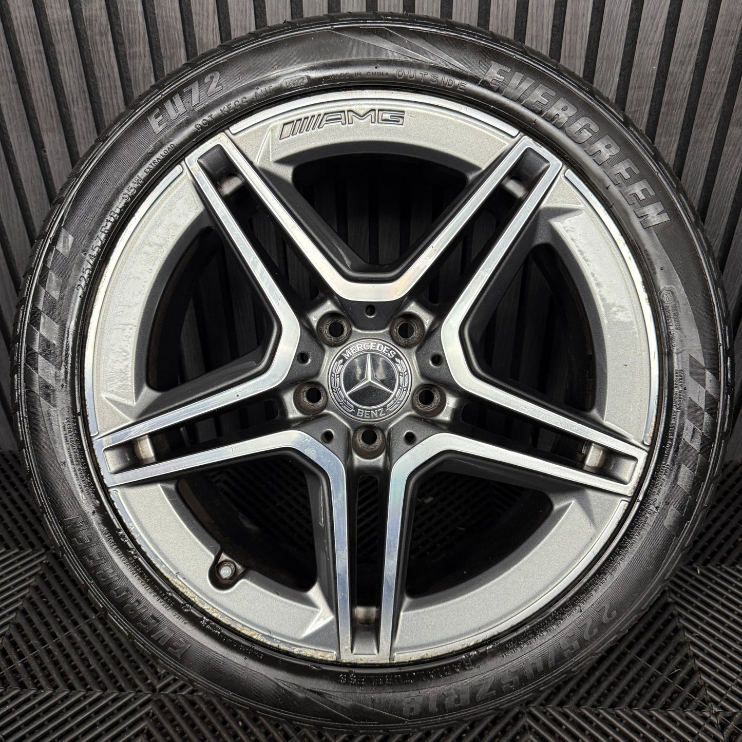 1X 18'' GENUINE AMG MERCEDES A CLASS CLA W177 SPORT ALLOY WHEEL TYRE A1774011500