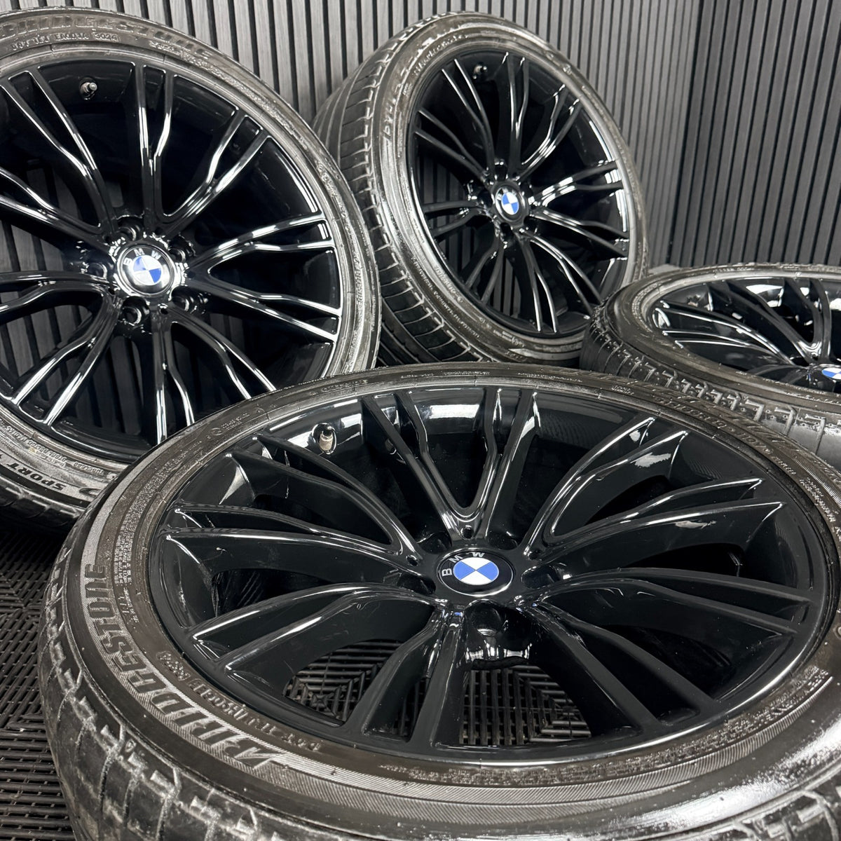 20'' BMW X5 F15 X6 F16 551 Black M Sport Alloy Wheels Tyres Alloys Genuine